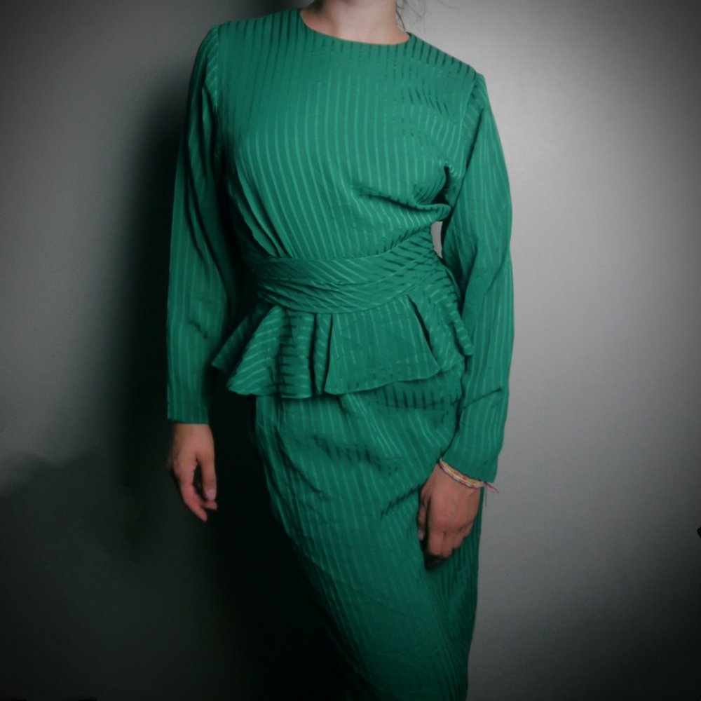 VINTAGE Green Peplum Midi Dress   | Size M/10